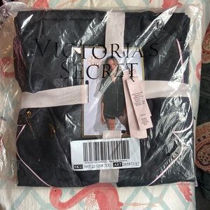 Victoria’s secret satin short pj set
